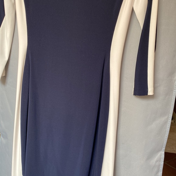 LAUREN. Color is more deep blue and off white. Unfortunately doesn’t fits. - Picture 6 of 7